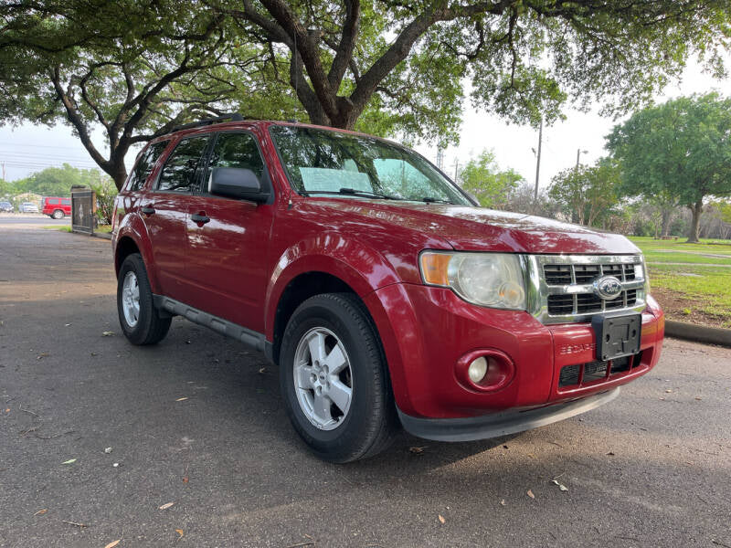 2011 Ford Escape XLT $695 Down Payment! 1 Hour Sign & Drive!