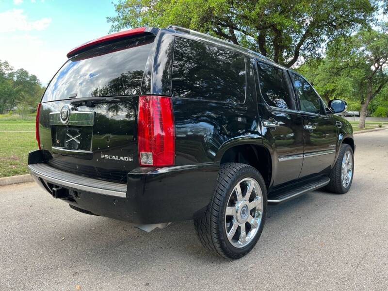 2010 Cadillac Escalade $895 Down Payment! 1 Hour Sign & Drive!