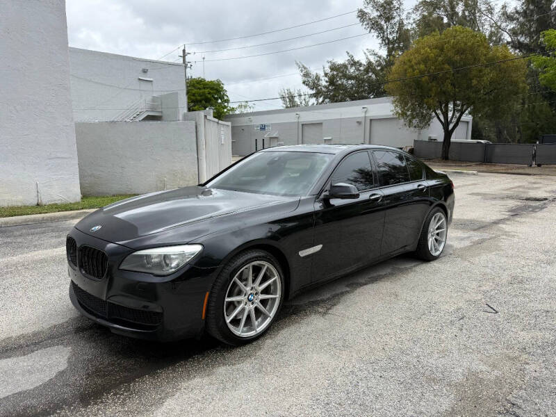 2013 BMW 7 Series 750i's photo