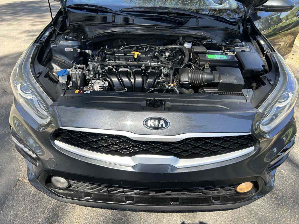 2021 Kia Forte LXS - Photo 9