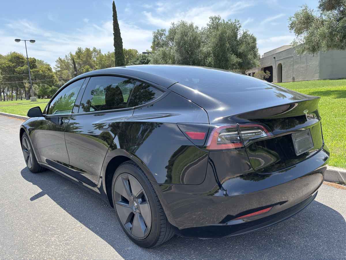2022 Tesla Model 3 Base's photo