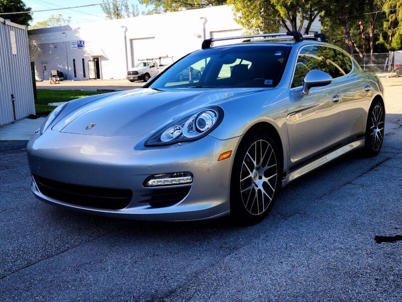 2010 Porsche Panamera S's photo