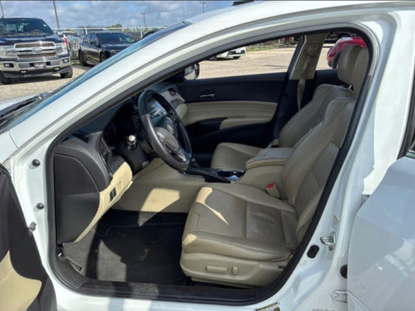 2013 Acura ILX 2.0L FWD with Premium Package $499 DOWN & NO MORE BUSSES OR UBERS!