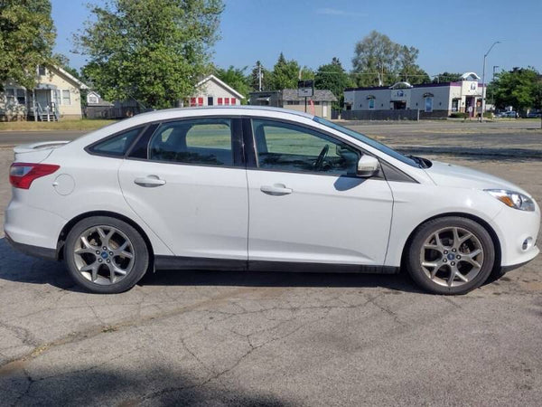 2014 Ford Focus SE $500 DOWN & DRIVE IN 1 HOUR!