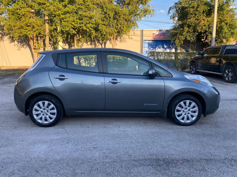 2015 Nissan LEAF S