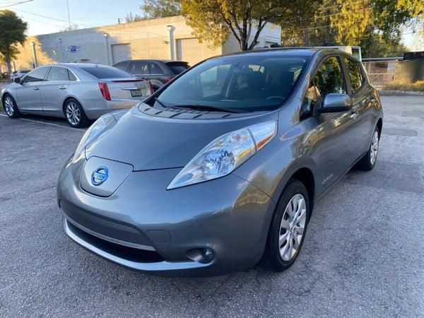 2015 Nissan LEAF S