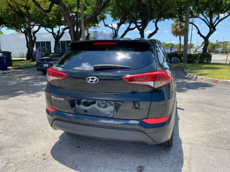 2017 Hyundai Tucson SE