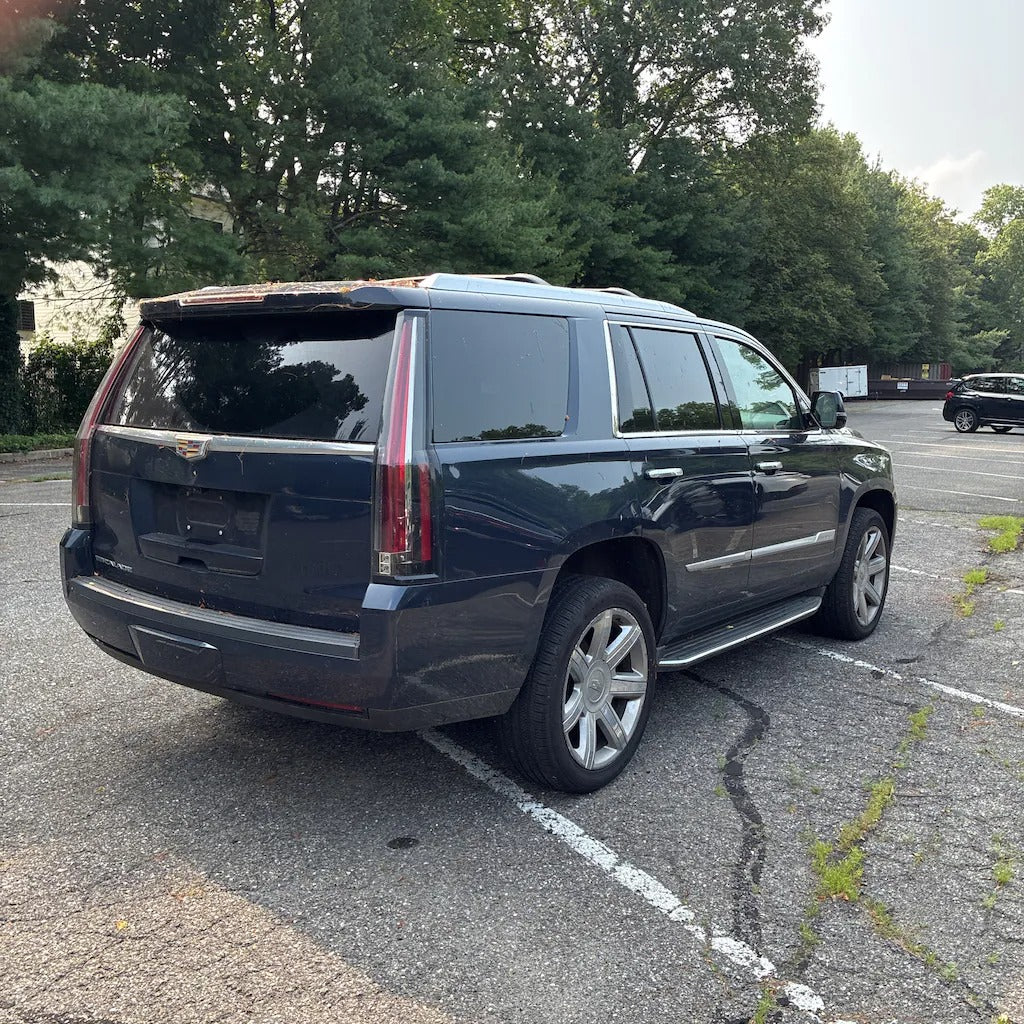 2019 CADILLAC Escalade$1495 DOWN & DRIVE! Work Truck? Uber Black? Or A WEEKEND CAR? YOU DECIDE!