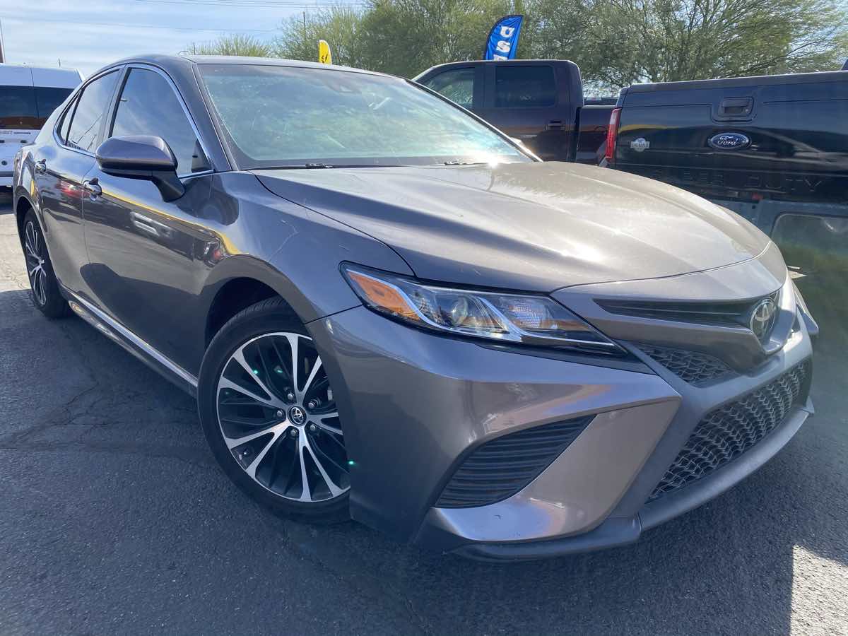 2018 TOYOTA CAMRY SE  $999 DOWN & DRIVE IN 1 HOUR!